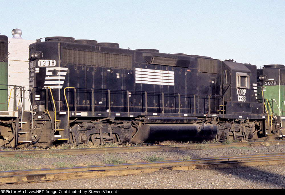 Central Oregon & Pacific GP40 CORP #1338